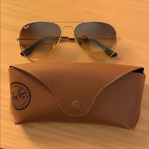 RAY BAN AVIATORS